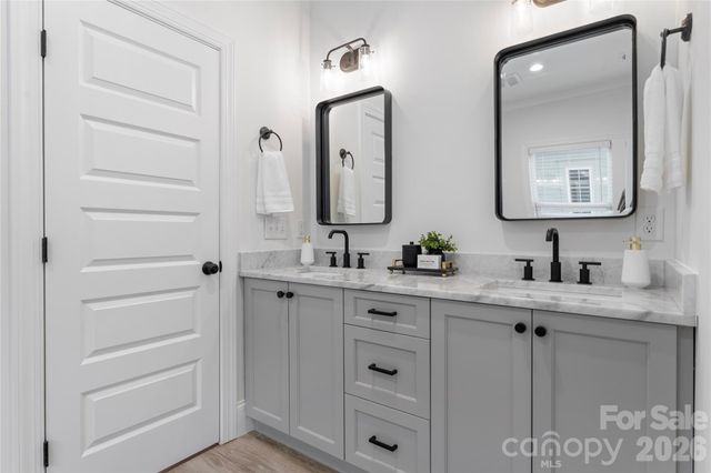 429 Pecan Avenue, Charlotte, NC 28204