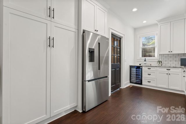 429 Pecan Avenue, Charlotte, NC 28204