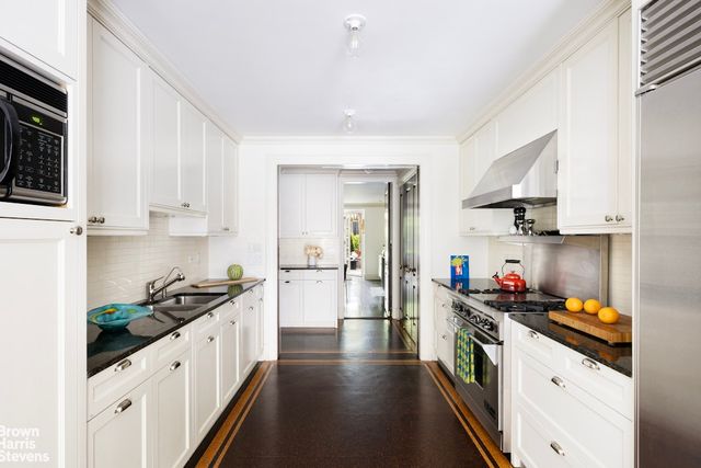 208 E 62ND Street, New York City, NY 10065