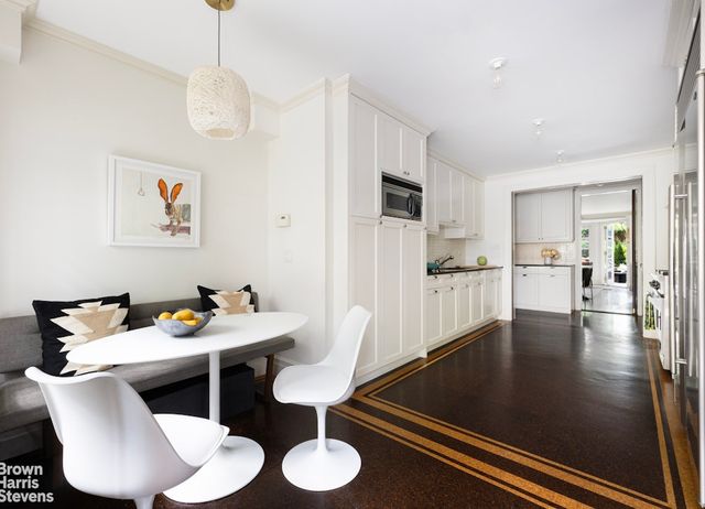 208 E 62ND Street, New York City, NY 10065