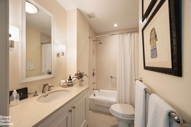 208 E 62ND Street, New York City, NY 10065