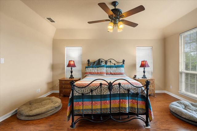 1704 Texas Drive, Glen Rose, TX 76043
