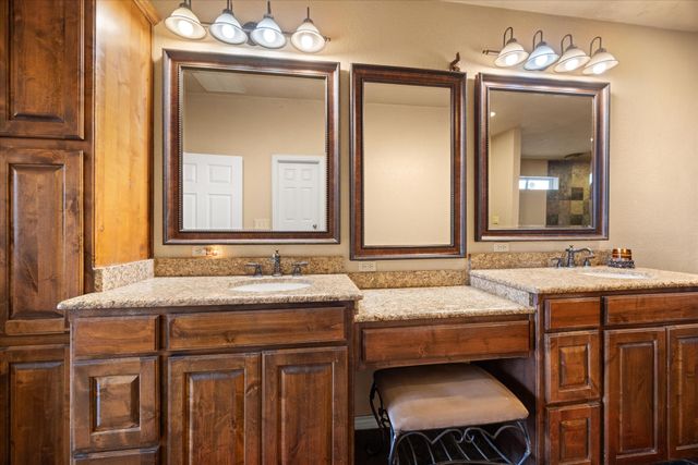 1704 Texas Drive, Glen Rose, TX 76043