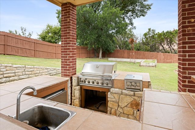 1704 Texas Drive, Glen Rose, TX 76043
