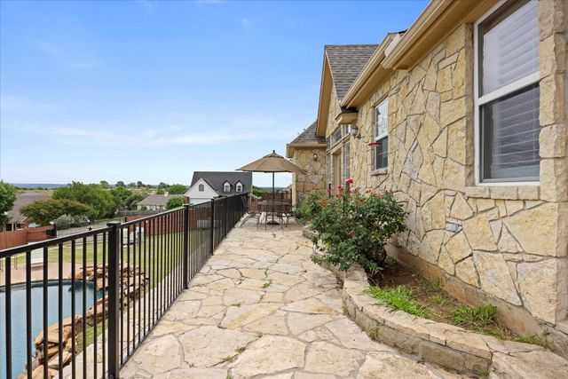 1704 Texas Drive, Glen Rose, TX 76043