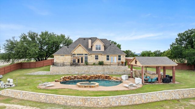 1704 Texas Drive, Glen Rose, TX 76043