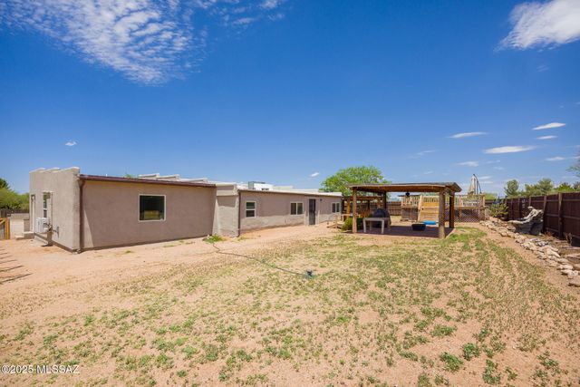 206 N Cherokee Trail, Benson, AZ 85602