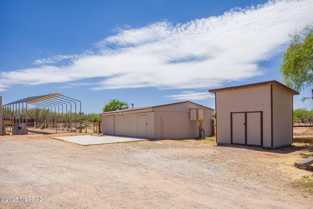 206 N Cherokee Trail, Benson, AZ 85602