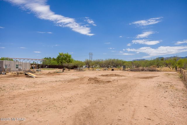 206 N Cherokee Trail, Benson, AZ 85602