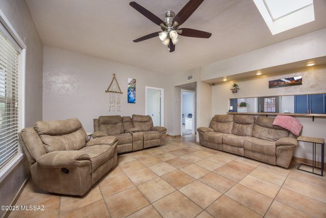 206 N Cherokee Trail, Benson, AZ 85602