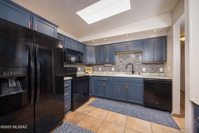 206 N Cherokee Trail, Benson, AZ 85602