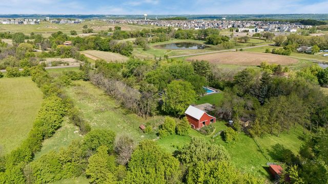 13305 Marystown Road, Shakopee, MN 55379