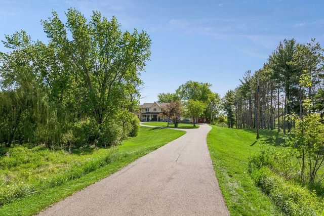 13305 Marystown Road, Shakopee, MN 55379