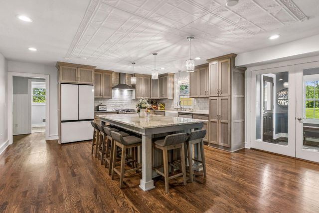 13305 Marystown Road, Shakopee, MN 55379
