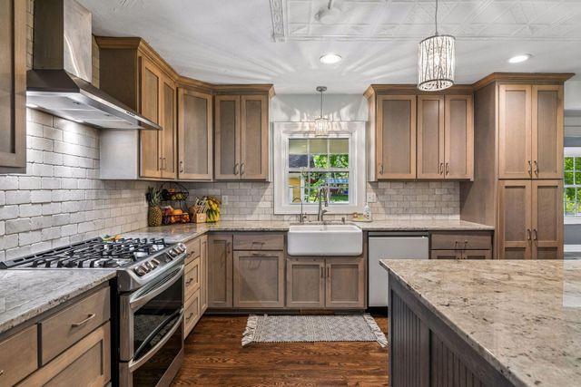 13305 Marystown Road, Shakopee, MN 55379