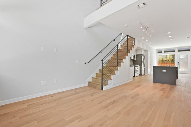 2002 E 7th ST 246, Austin, TX 78702