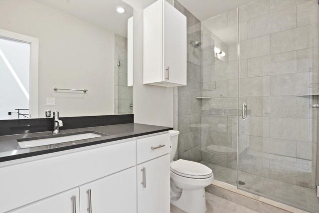 2002 E 7th ST 246, Austin, TX 78702