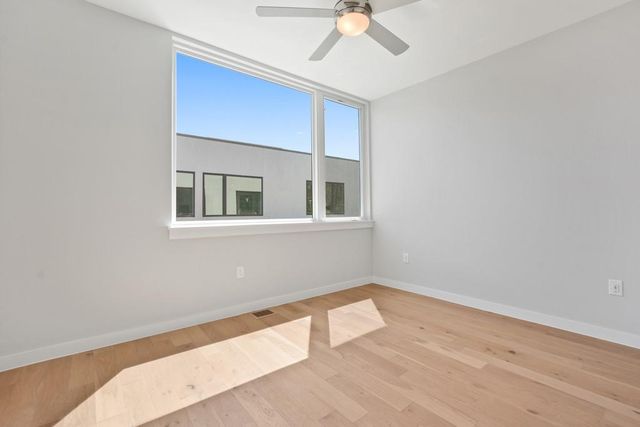 2002 E 7th ST 246, Austin, TX 78702