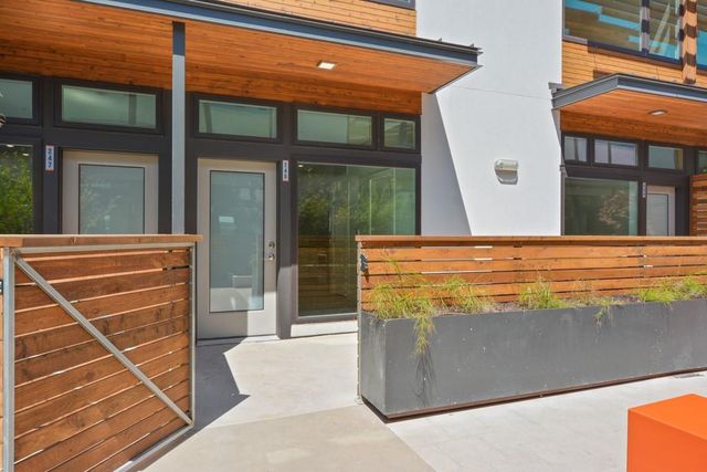 2002 E 7th ST 246, Austin, TX 78702