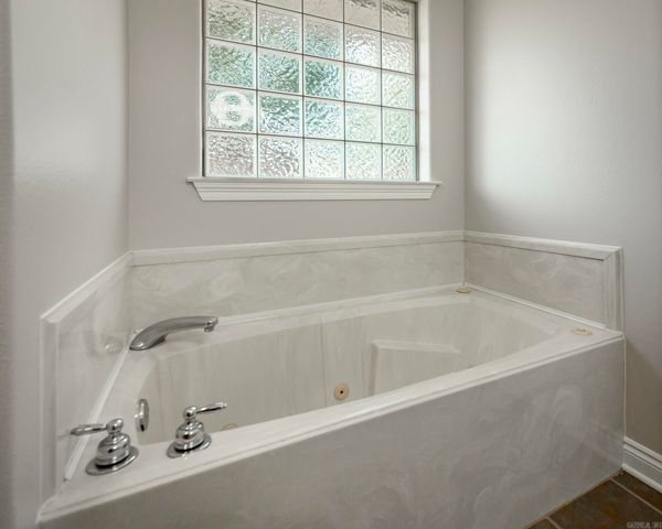 504 Dakota Drive, Cabot, AR 72023