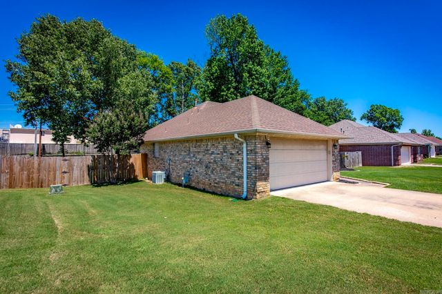 504 Dakota Drive, Cabot, AR 72023