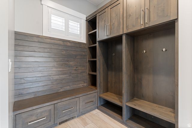 2334 S LAST CHANCE DR, Washington, UT 84780