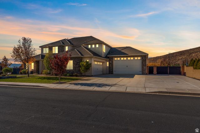 2334 S LAST CHANCE DR, Washington, UT 84780