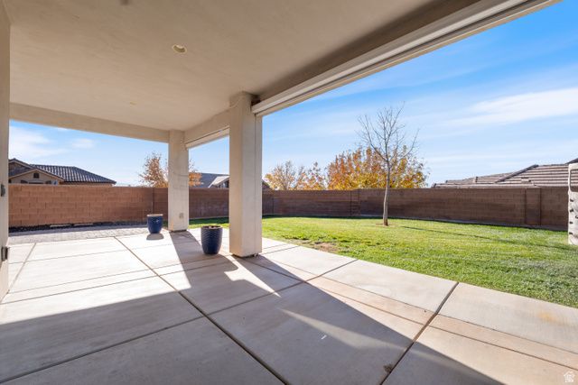 2334 S LAST CHANCE DR, Washington, UT 84780