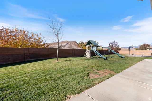 2334 S LAST CHANCE DR, Washington, UT 84780