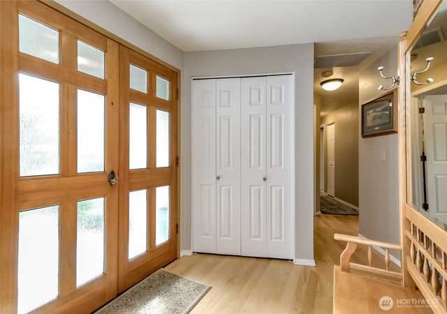 10602 SE 325th Place, Auburn, WA 98092