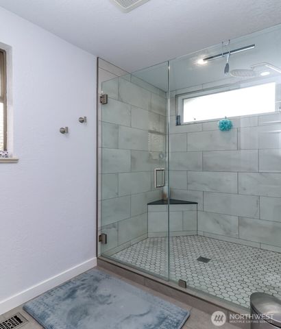 10602 SE 325th Place, Auburn, WA 98092