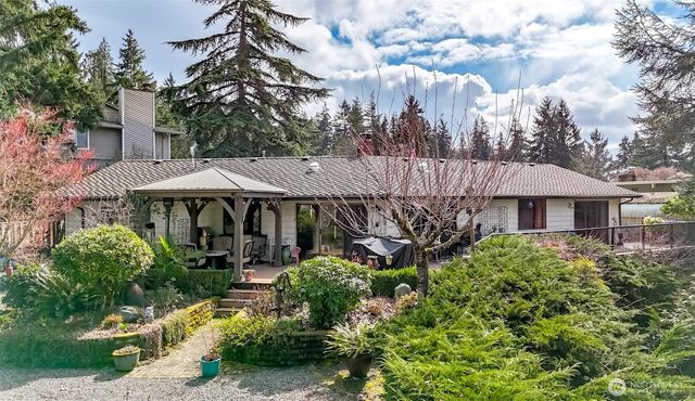 10602 SE 325th Place, Auburn, WA 98092