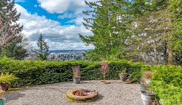 10602 SE 325th Place, Auburn, WA 98092