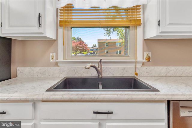 14 STANFORD RD, Hagerstown, MD 21742