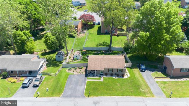 14 STANFORD RD, Hagerstown, MD 21742