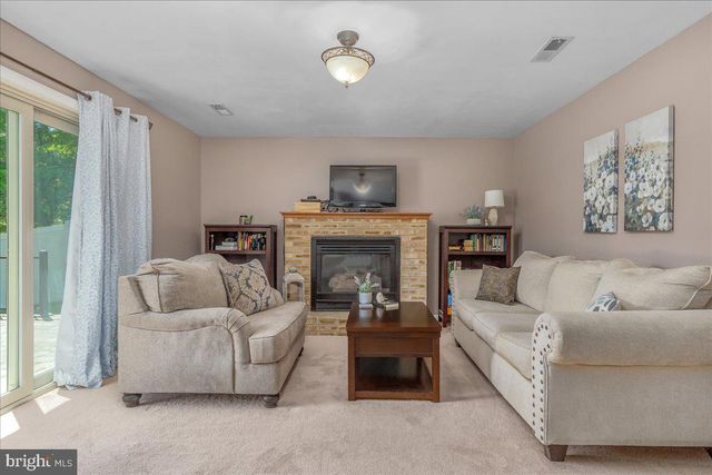 14 STANFORD RD, Hagerstown, MD 21742