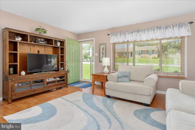 14 STANFORD RD, Hagerstown, MD 21742
