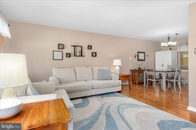 14 STANFORD RD, Hagerstown, MD 21742