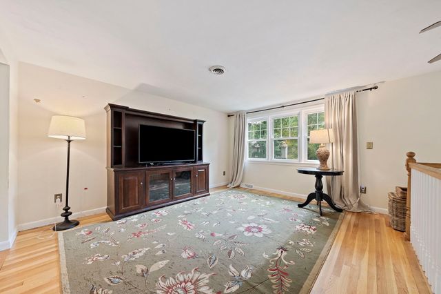 12 Harton Ross Drive, Whitman, MA 02382