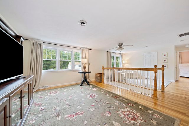 12 Harton Ross Drive, Whitman, MA 02382