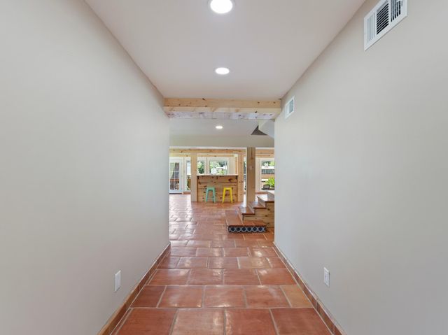 2007 Private Road 652, Sargent, TX 77414