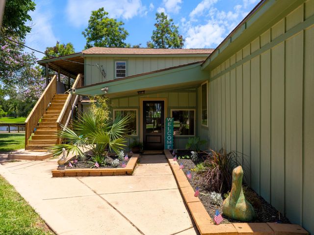 2007 Private Road 652, Sargent, TX 77414