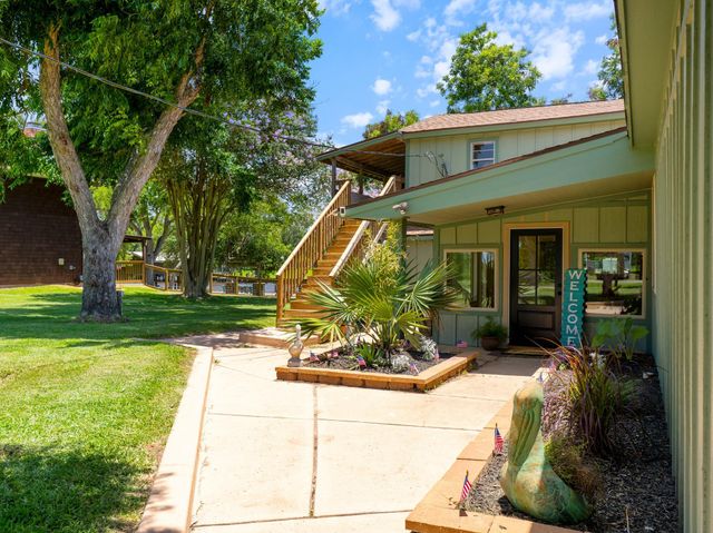 2007 Private Road 652, Sargent, TX 77414
