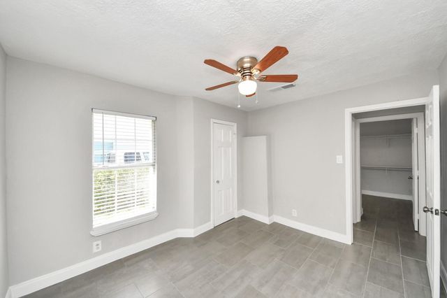 1222 Bernard Street, Pasadena, TX 77506