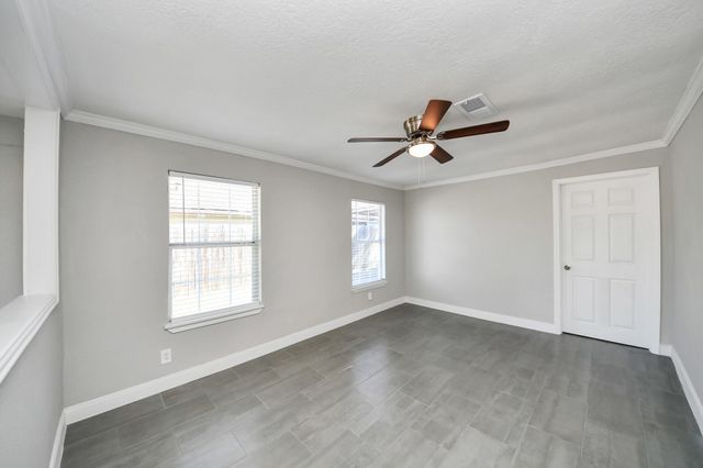 1222 Bernard Street, Pasadena, TX 77506