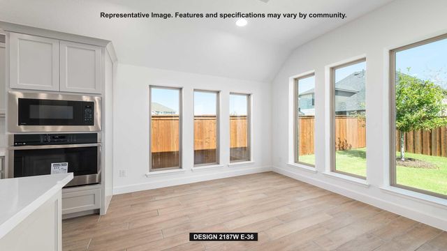 306 Foxfire CV, Lockhart, TX 78644