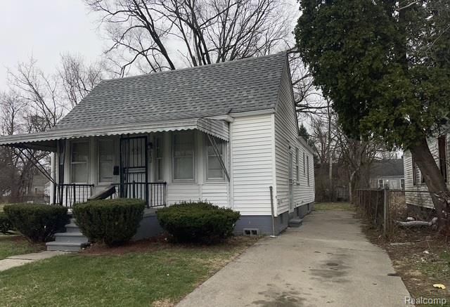 8458 Brace Street, Detroit, MI 48228