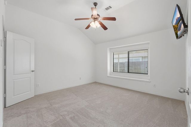 2304 Oakleaf Hills Circle, Conroe, TX 77304