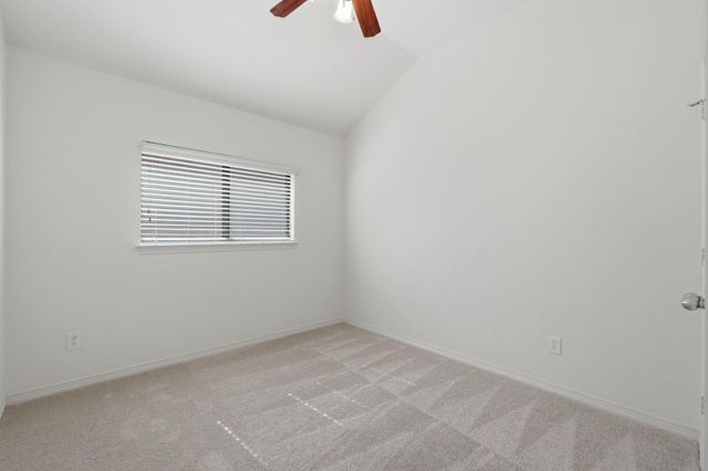 2304 Oakleaf Hills Circle, Conroe, TX 77304