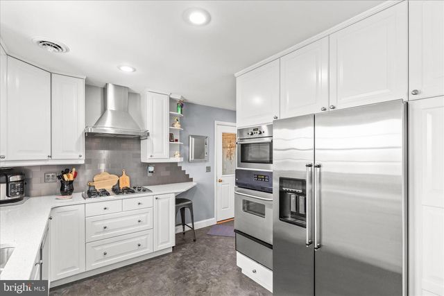 22 NORTHVIEW DR, Hanover, PA 17331